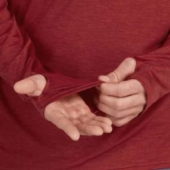 NRS Longsleeve Silkweight 4 NRS Longsleeve Silkweight -Werner Paddles Geschaft NRS Silkweight Longsleeve 10114 05 Vino Model Detail 23711 1280x1280 1280x1280